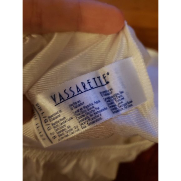 Vassarette‎ White Nylon Slip Skirt - Picture 4 of 4